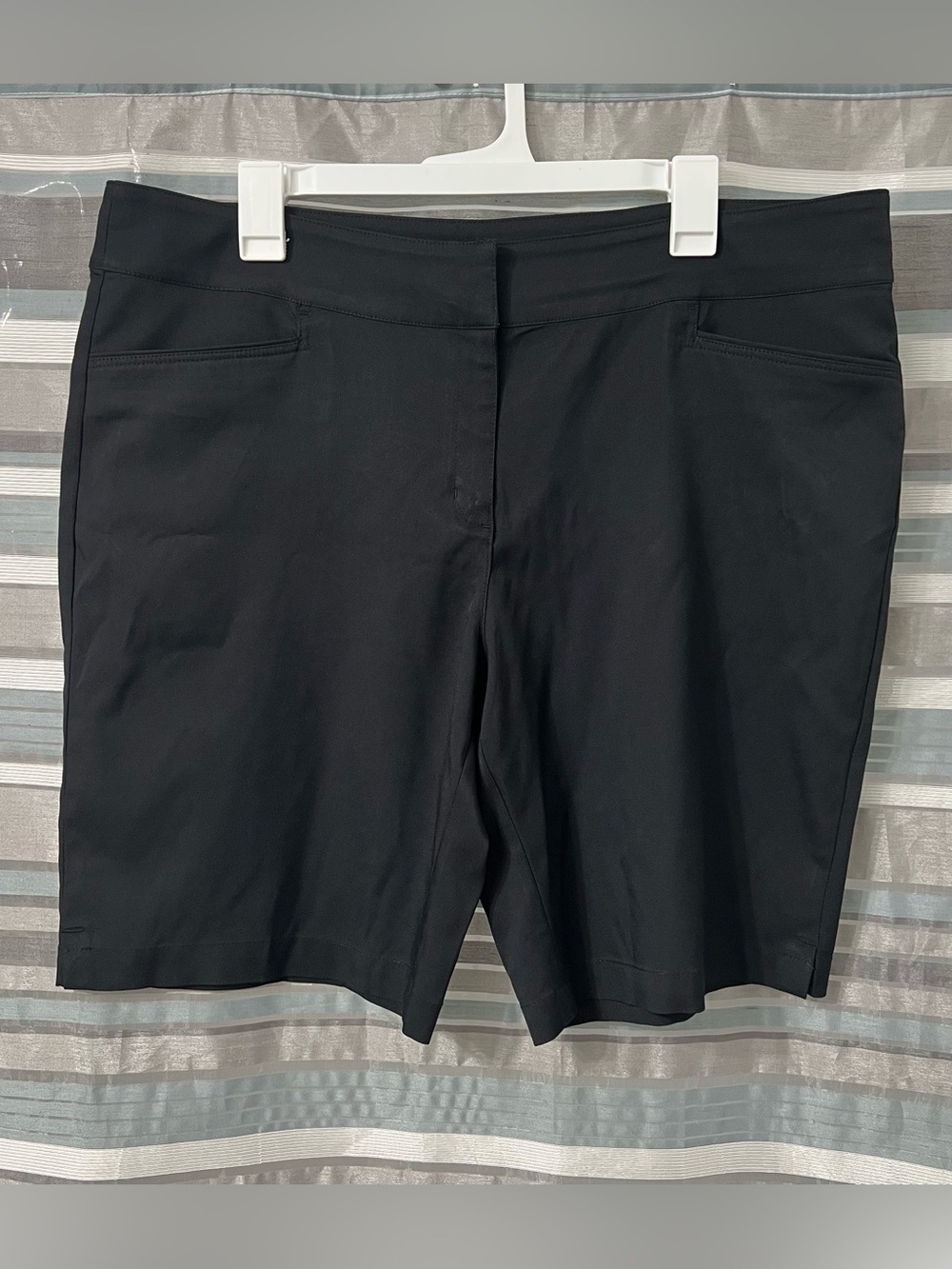 PGA Tour Black Women's Bermuda Performance Golf Shorts